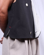 Felix Vest /  Black